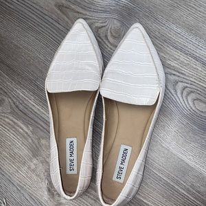 Steve Madden Snake skin Flats